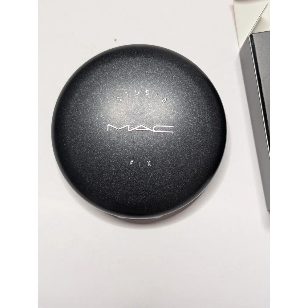 MAC Studio Fix Powder Plus Foundation C4 Original Formula B24